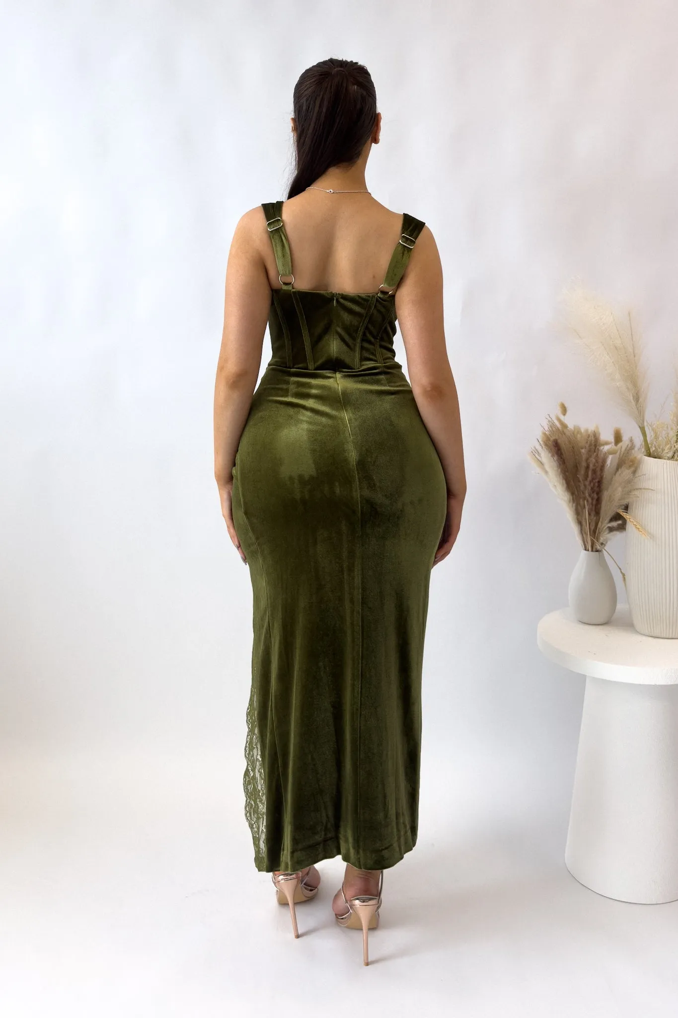 Elvissa Velvet Midi Dress - Olive