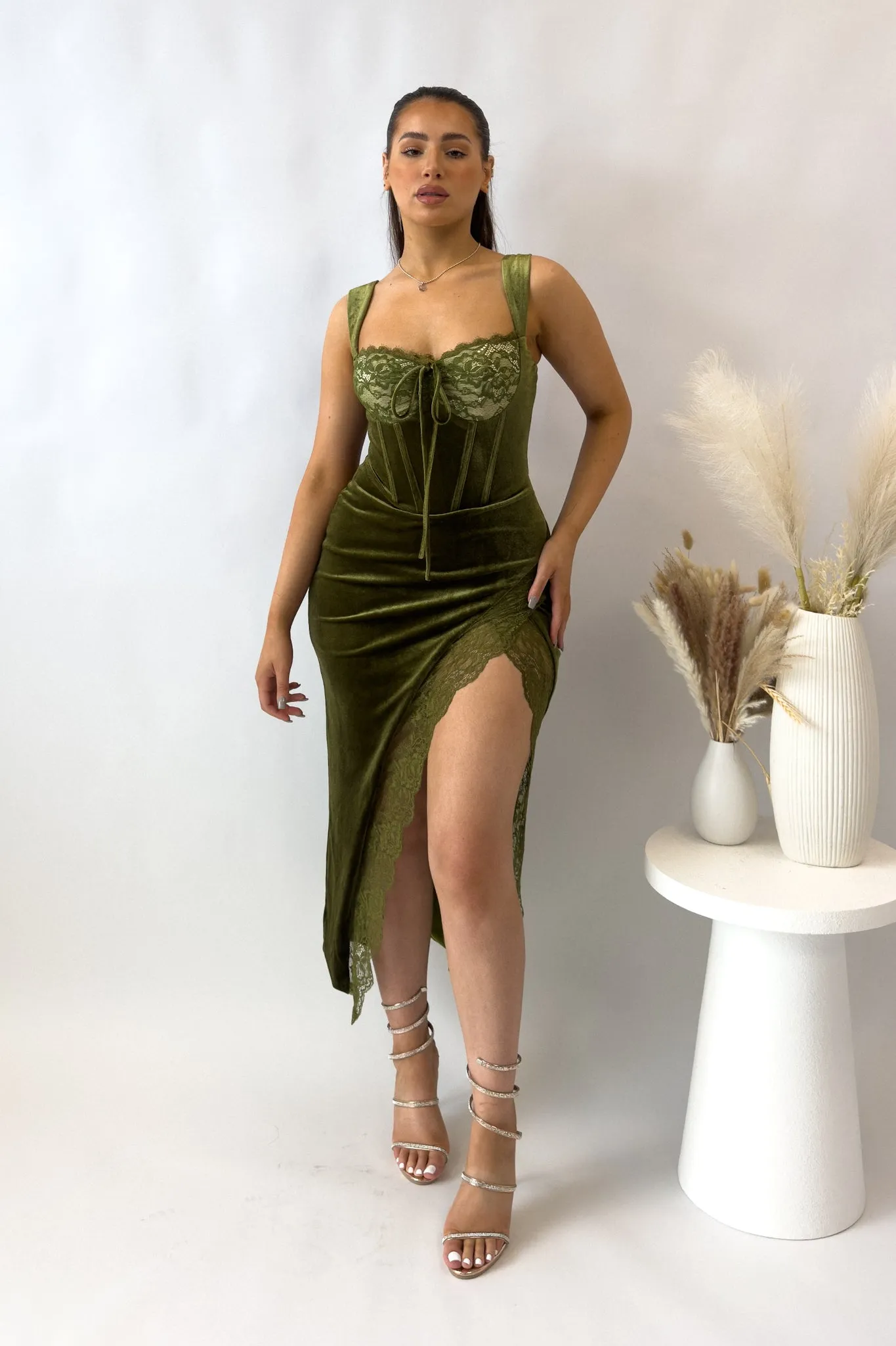 Elvissa Velvet Midi Dress - Olive