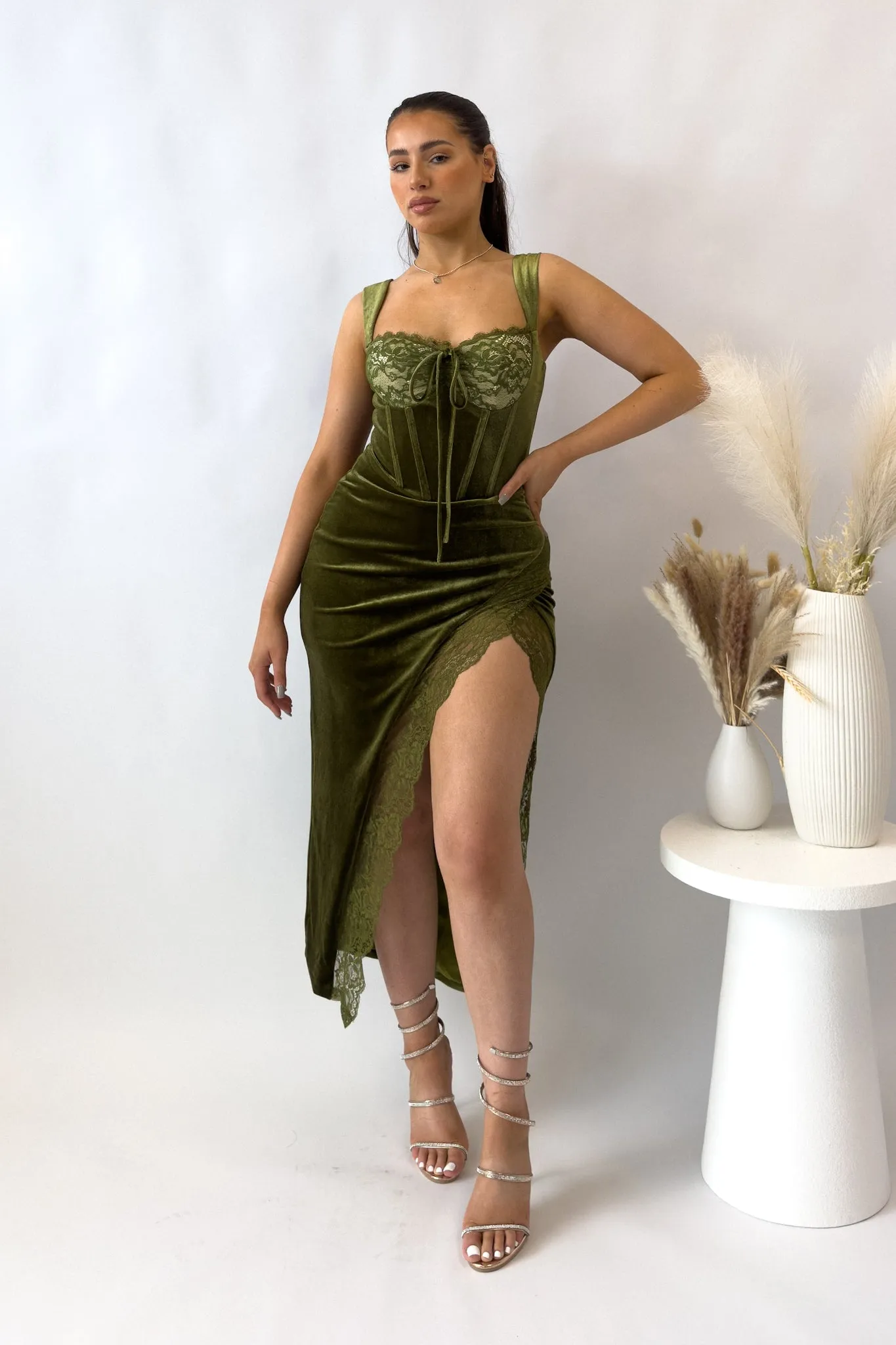 Elvissa Velvet Midi Dress - Olive