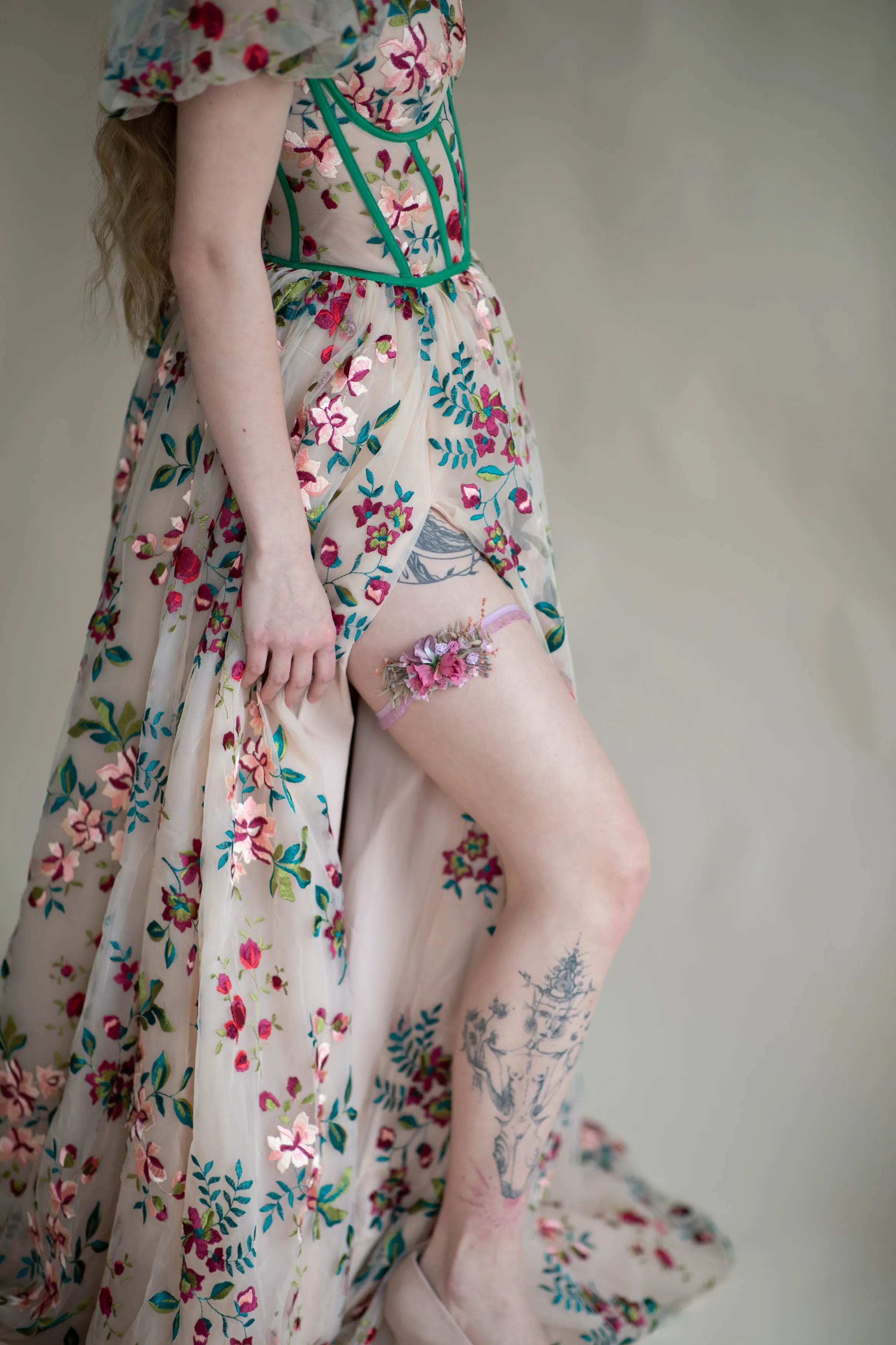 Flower bridal lace garter with pink roses