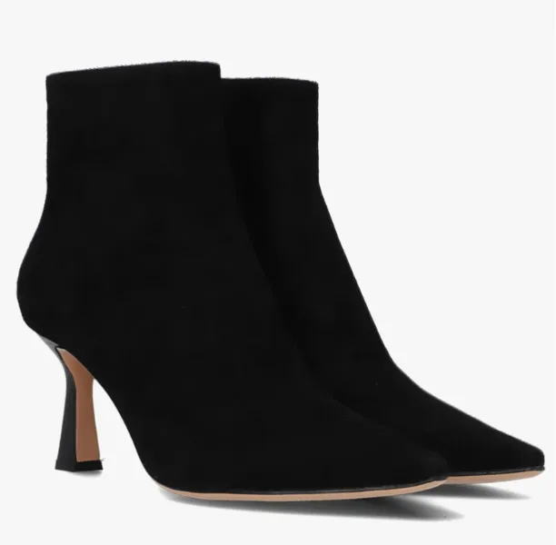 Lola Cruz Antonieta Black Suede Ankle Boots