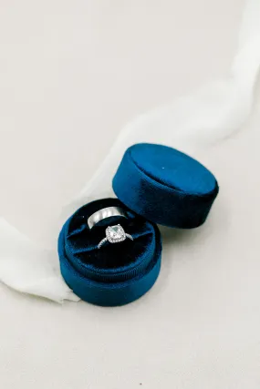 Navy Blue Velvet Round Ring Box