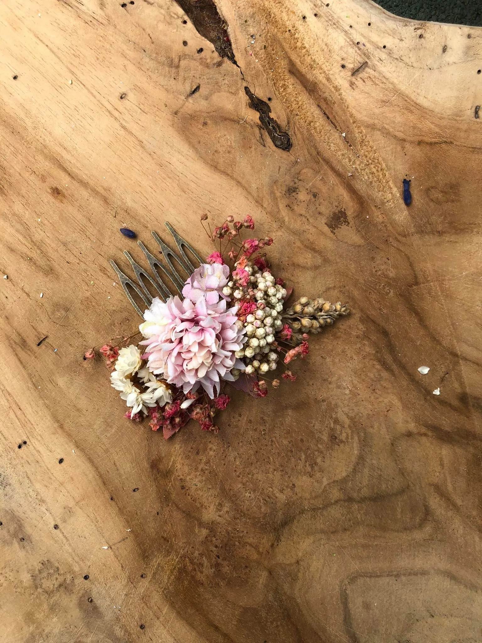 Pastel wedding hair comb Pink Bridal flower comb Magaela accessories Romantic flower jewellery Baby's breath comb Wedding 2021