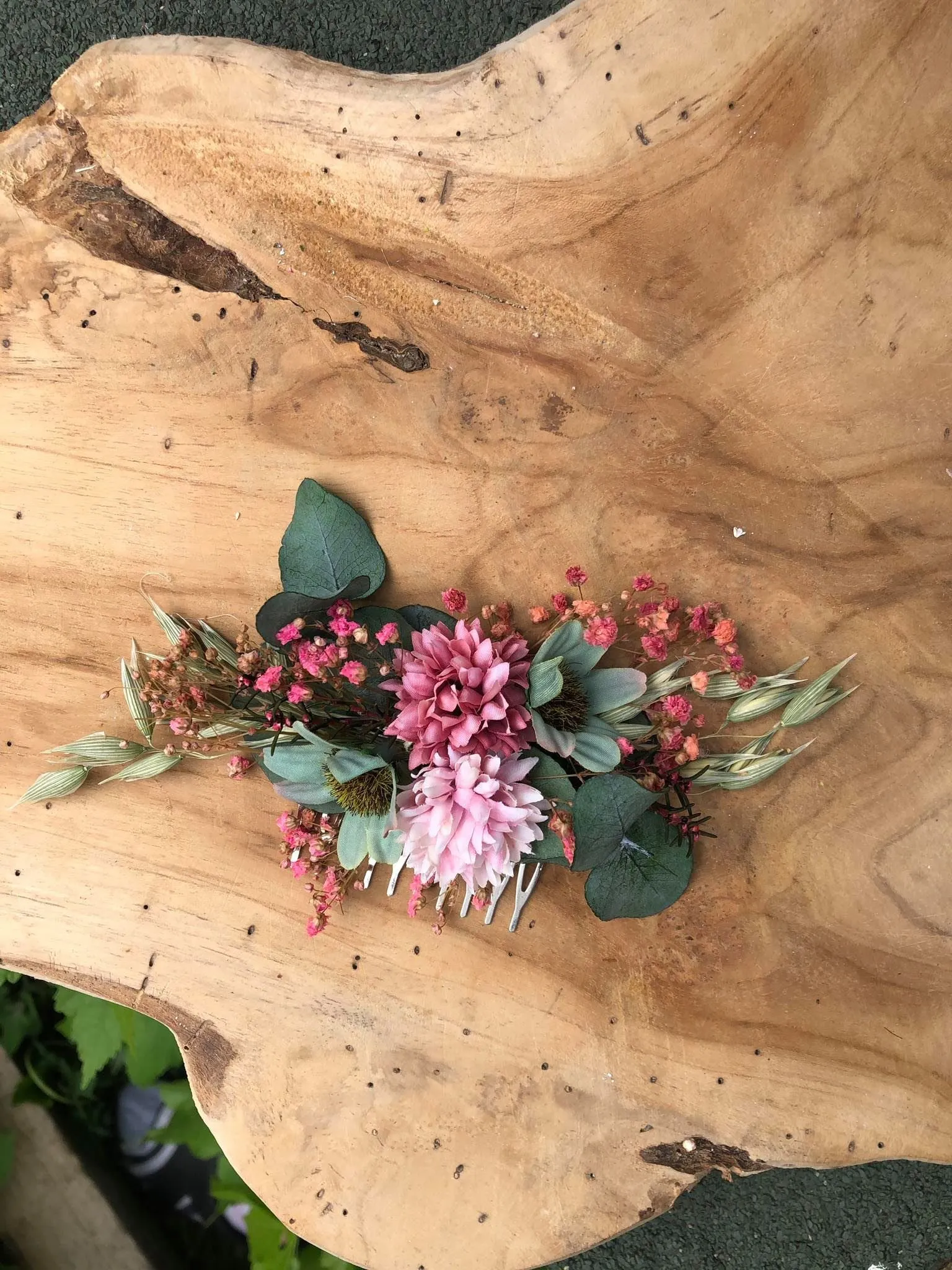 Pink wedding hair comb Bridal flower comb Magaela accessories Romantic flower jewellery Eucalyptus and Baby's breath comb Wedding 2021