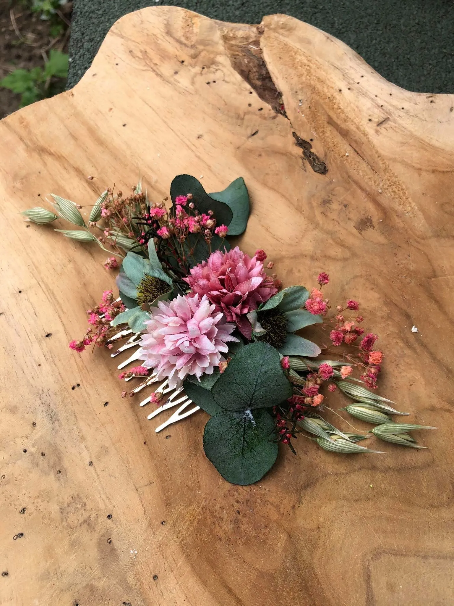 Pink wedding hair comb Bridal flower comb Magaela accessories Romantic flower jewellery Eucalyptus and Baby's breath comb Wedding 2021